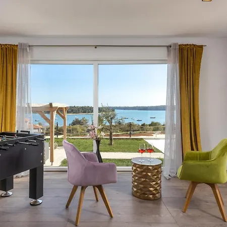 Villa Neo *