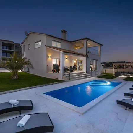Villa Neo